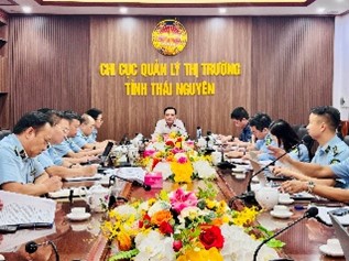 Đoàn công tác Sở Công Thương thăm và làm việc tại Chi cục QLTT tỉnh Thái Nguyên